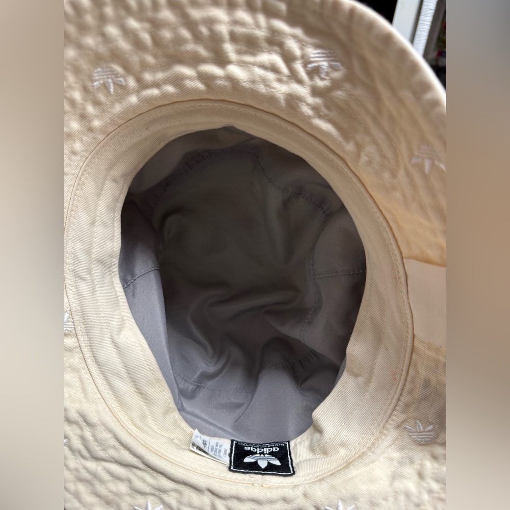 Adidas Cream Embroidered Logo Bucket Hat - Picture 5 of 6